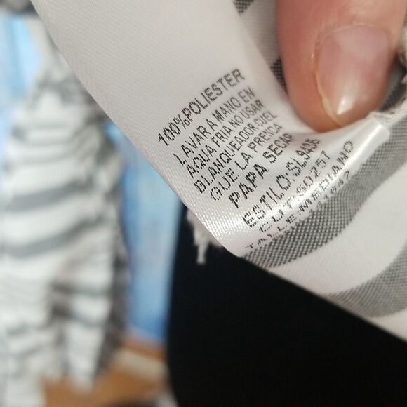 Fab'rik Sleeveless Striped Top - Picture 10 of 12